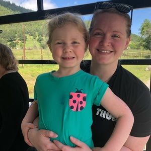 Meet your Posher, Stephanie